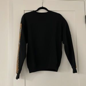 Burberry sweater